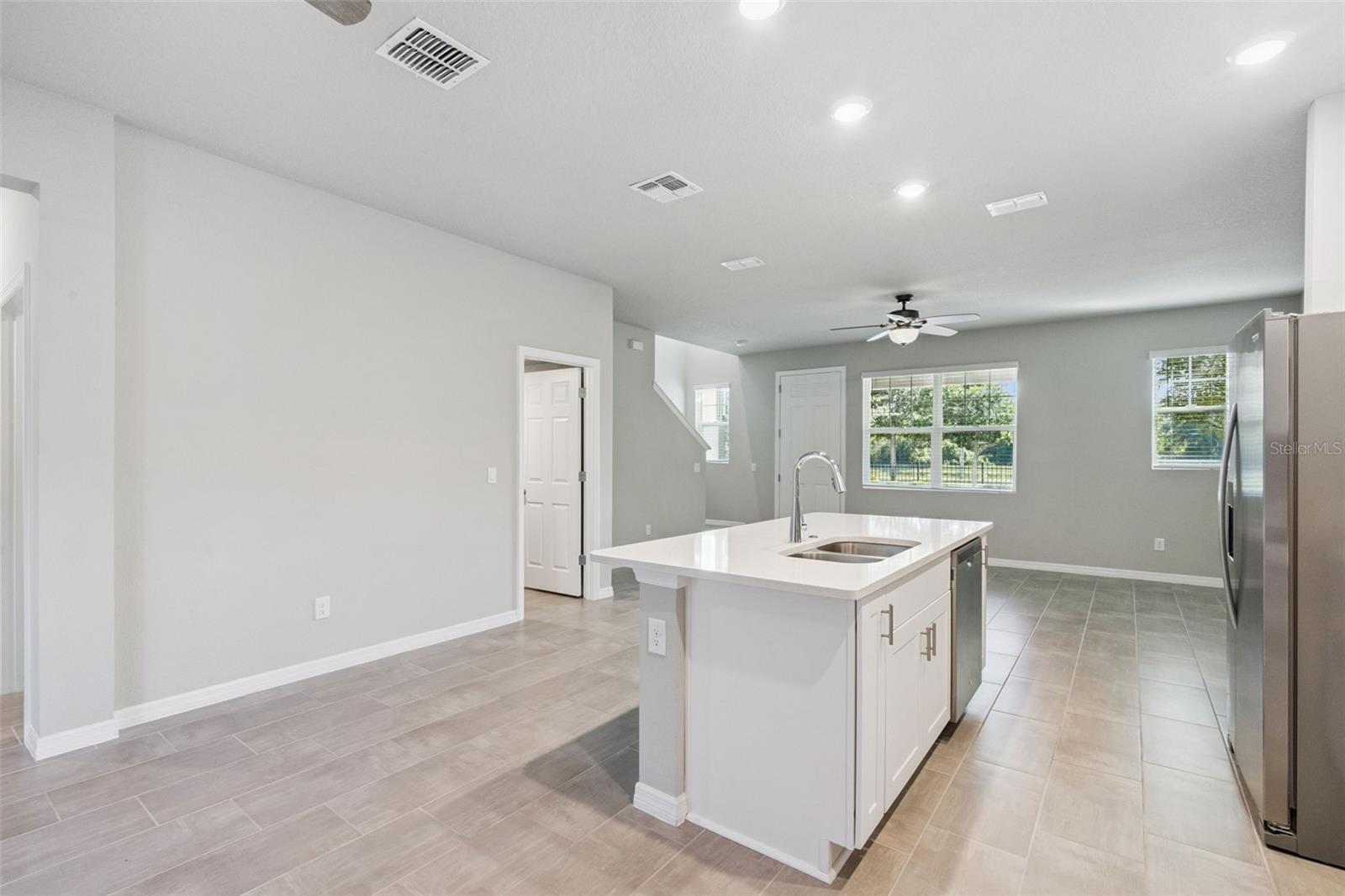 988 LEGACY WINDS Way CASSELBERRY, FL 32707