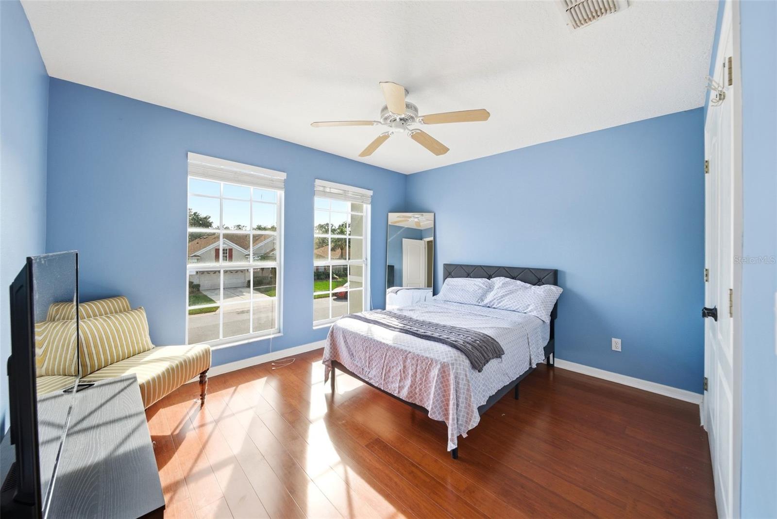 990 BURLWOOD Ct LONGWOOD, FL 32750