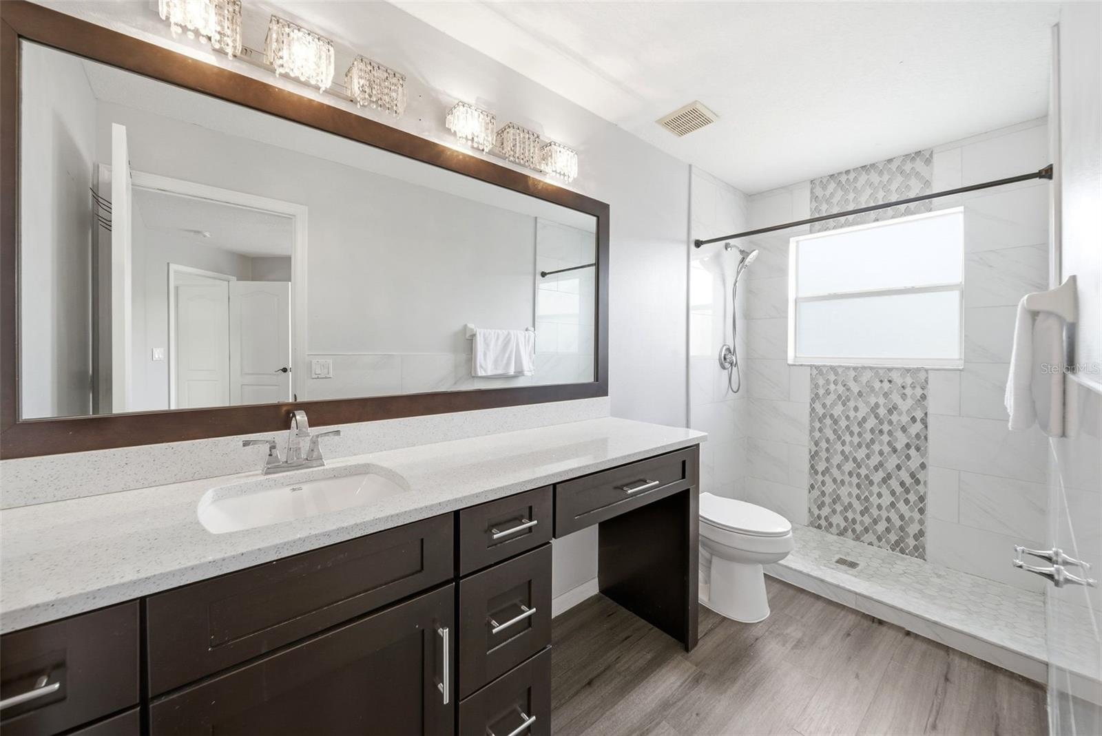 990 BURLWOOD Ct LONGWOOD, FL 32750