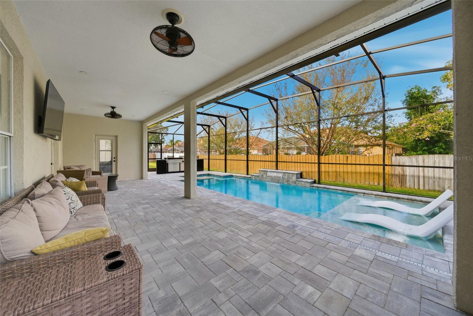 990 BURLWOOD Ct LONGWOOD, FL 32750