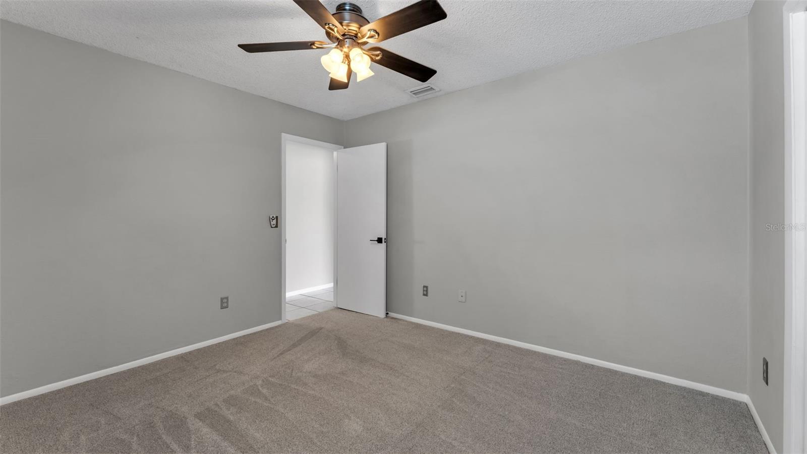 2331 PEPPERCORN St KISSIMMEE, FL 34741