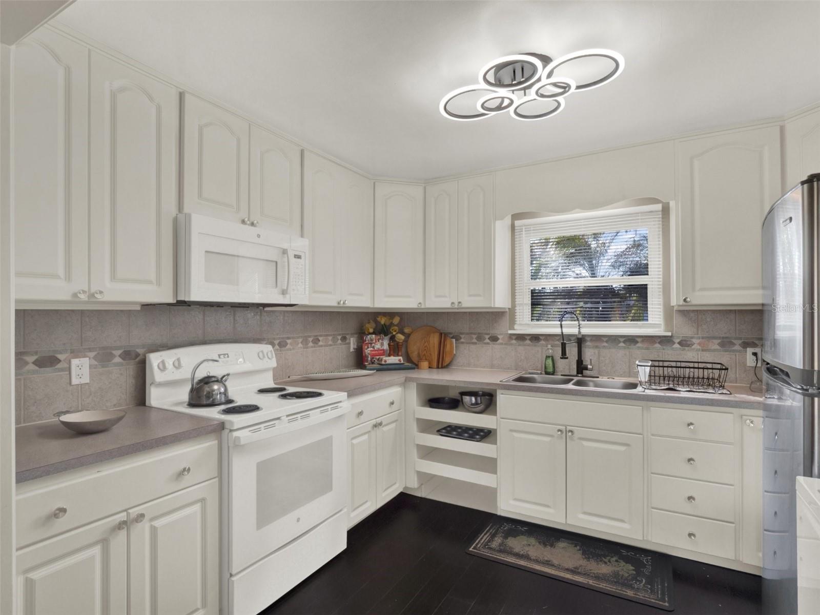 407 E JERSEY St ORLANDO, FL 32806