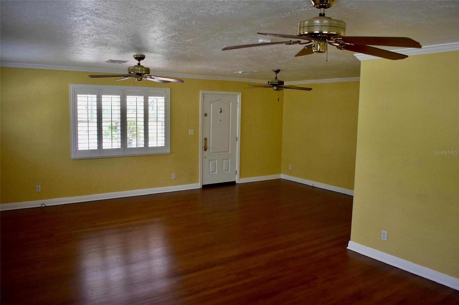 2200 E GORE St ORLANDO, FL 32806