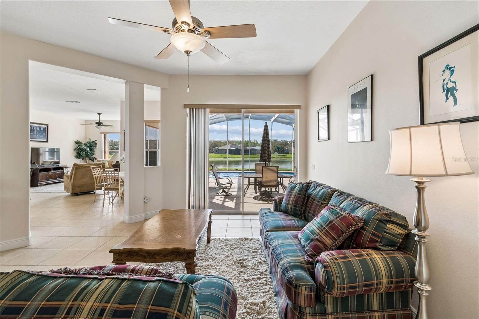 813 GLENDORA Rd KISSIMMEE, FL 34759