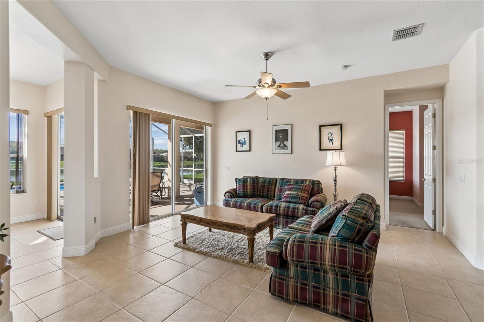 813 GLENDORA Rd KISSIMMEE, FL 34759