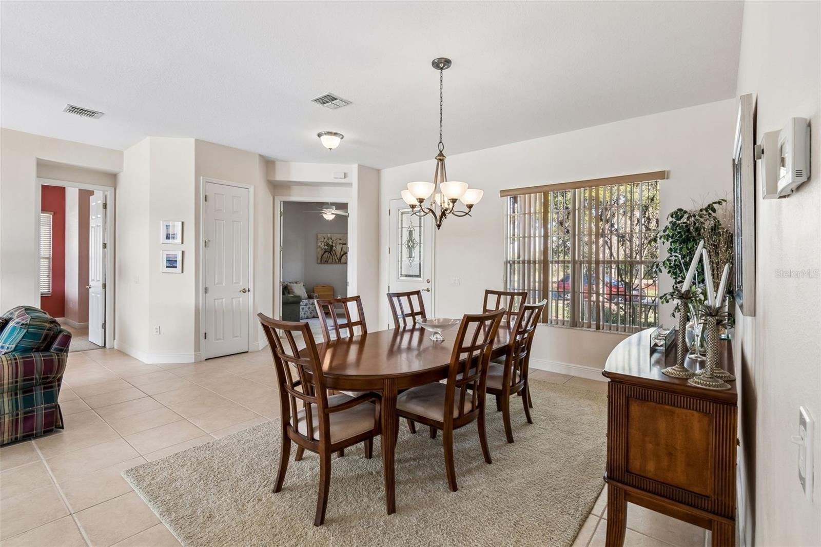 813 GLENDORA Rd KISSIMMEE, FL 34759