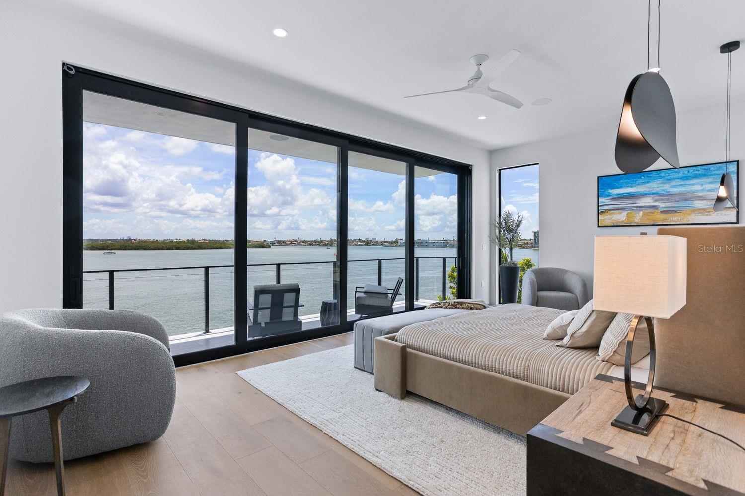 445 129TH Ave MADEIRA BEACH, FL 33708