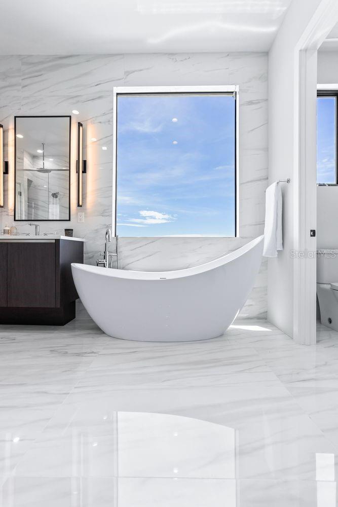 445 129TH Ave MADEIRA BEACH, FL 33708