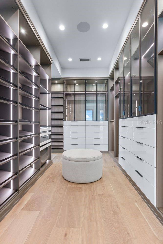 445 129TH Ave MADEIRA BEACH, FL 33708