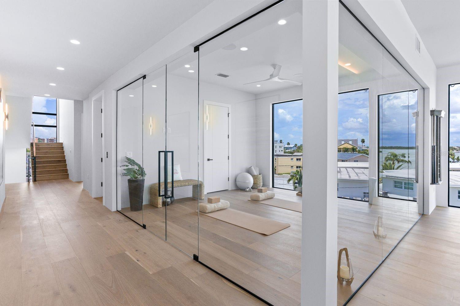 445 129TH Ave MADEIRA BEACH, FL 33708