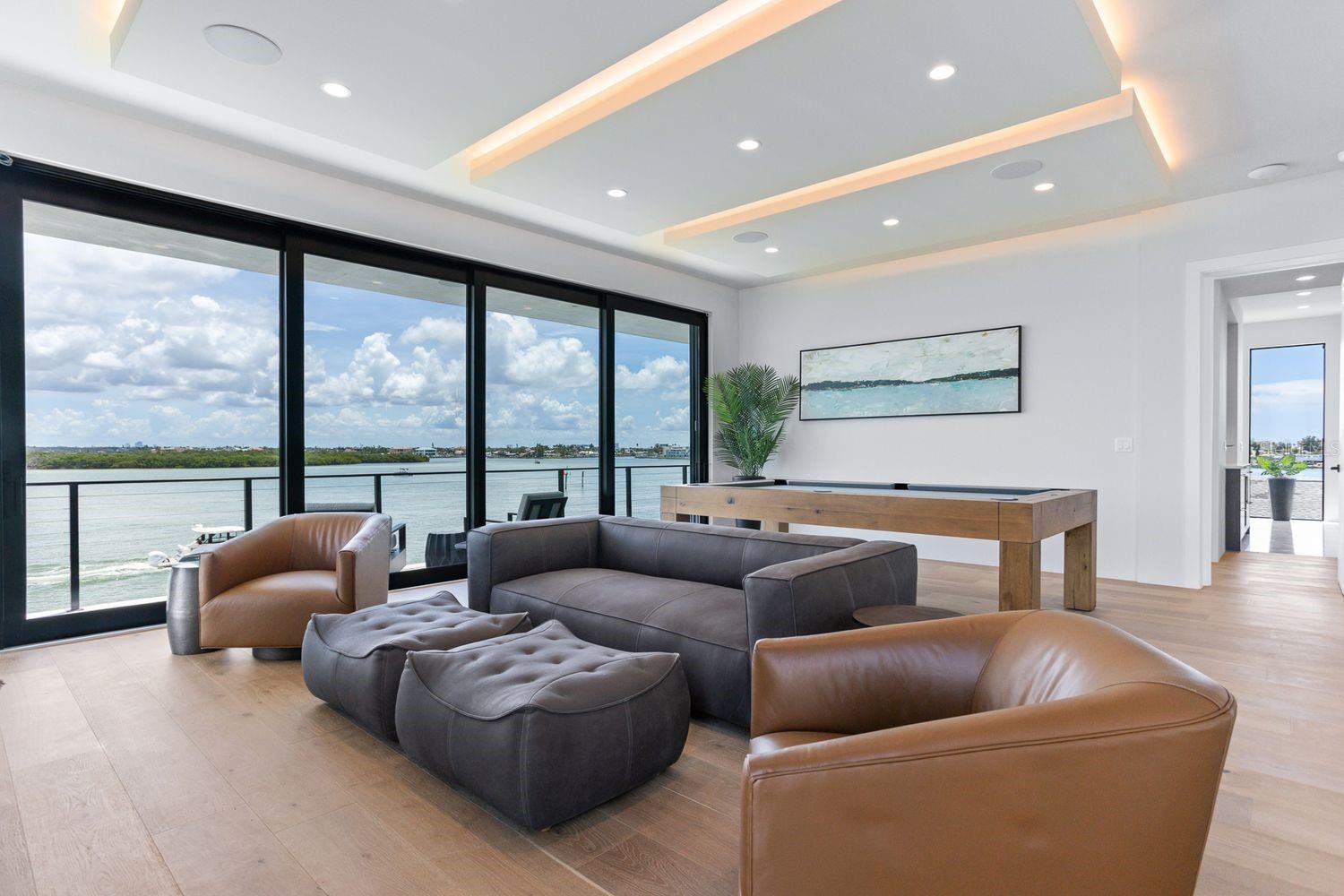 445 129TH Ave MADEIRA BEACH, FL 33708