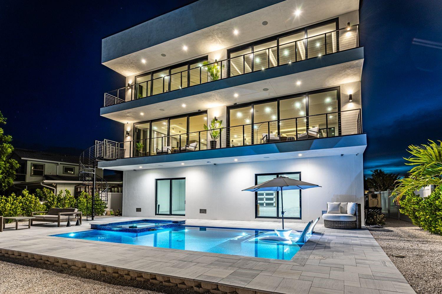 445 129TH Ave MADEIRA BEACH, FL 33708