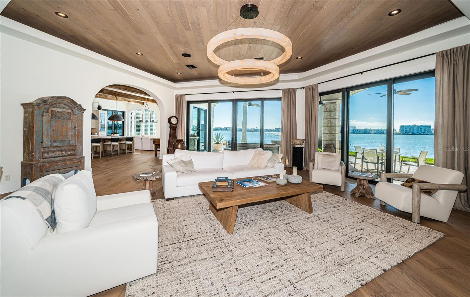 7800 9TH Ave ST PETERSBURG, FL 33707