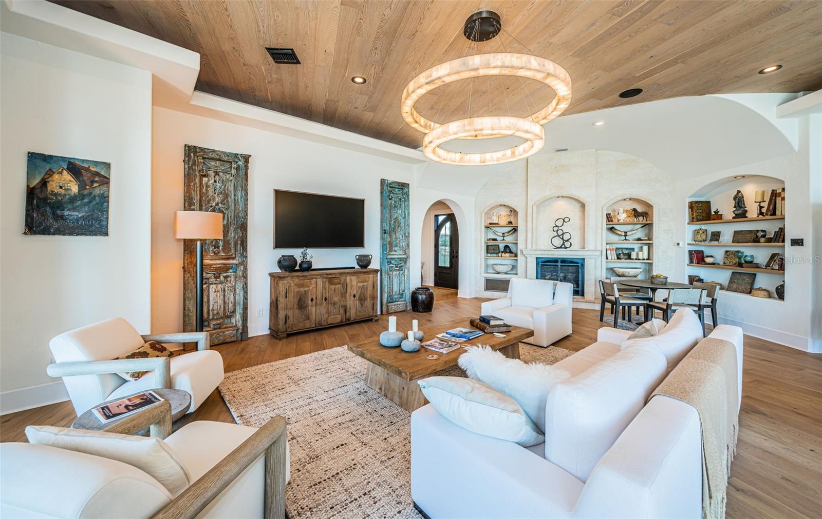 7800 9TH Ave ST PETERSBURG, FL 33707