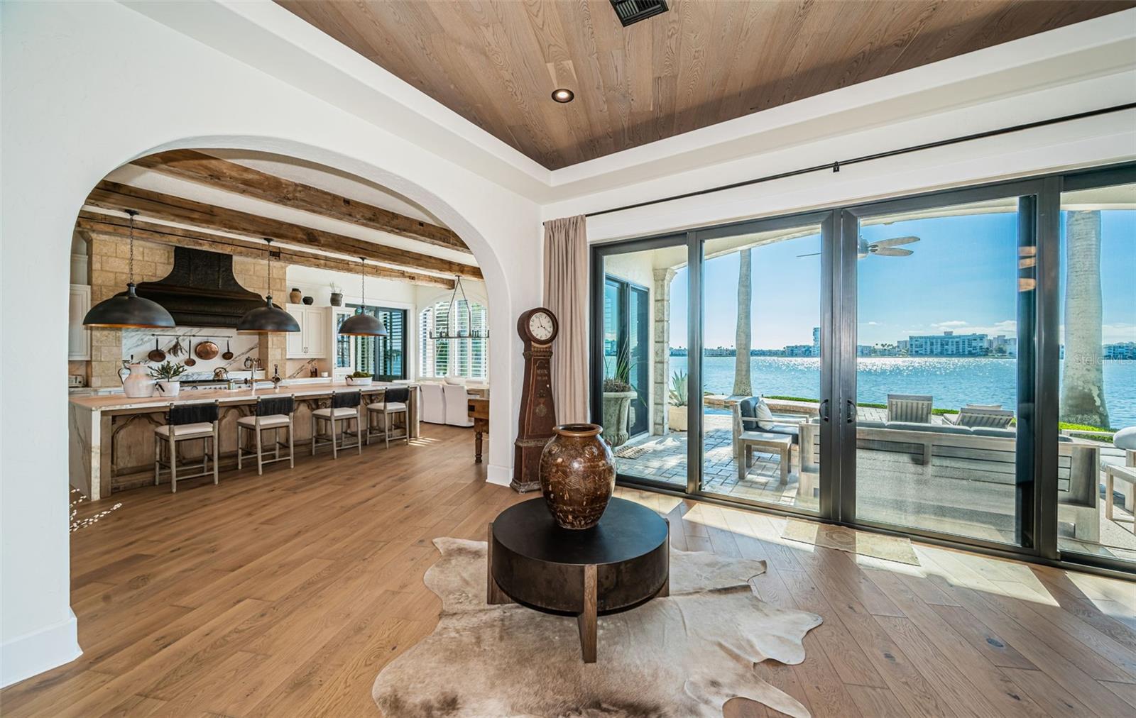 7800 9TH Ave ST PETERSBURG, FL 33707