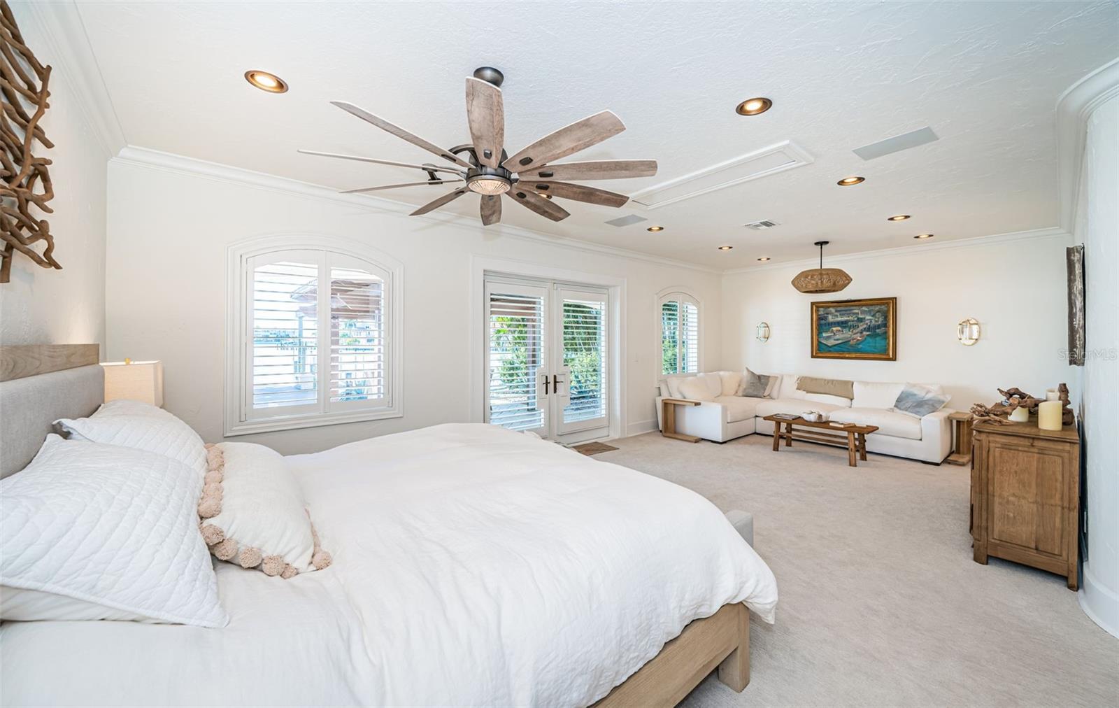 7800 9TH Ave ST PETERSBURG, FL 33707