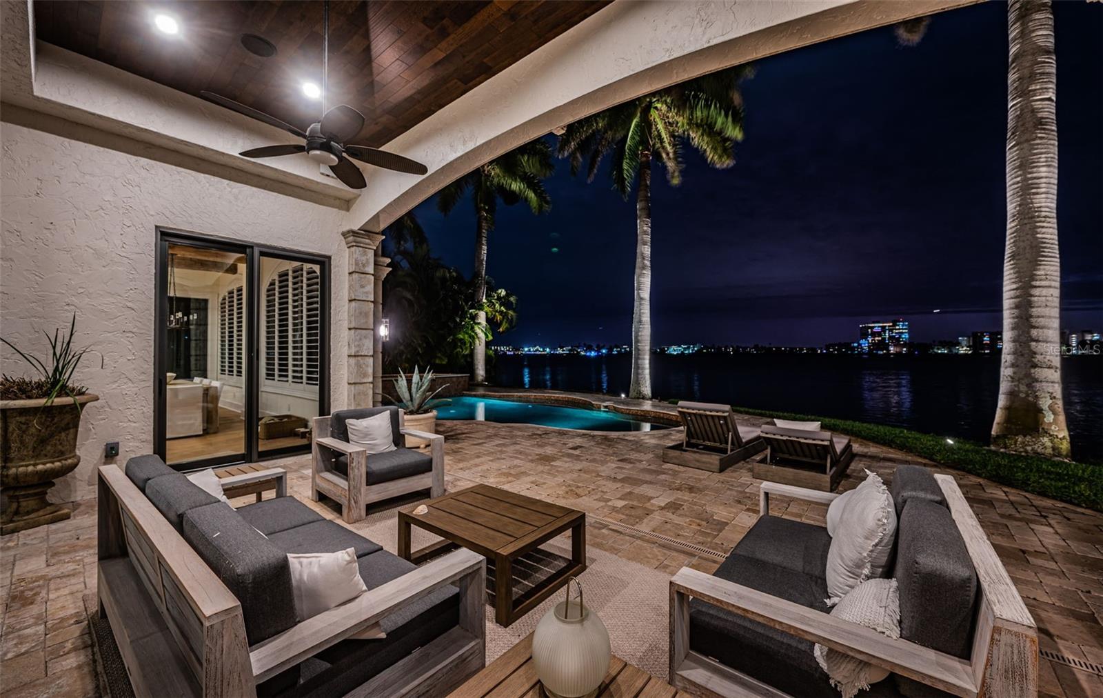 7800 9TH Ave ST PETERSBURG, FL 33707