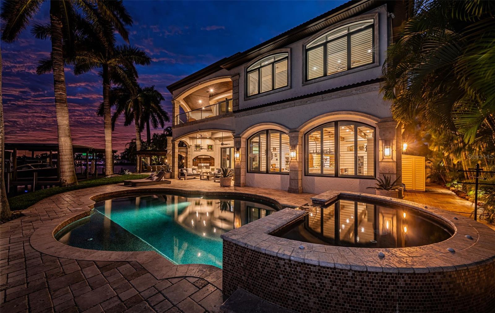 7800 9TH Ave ST PETERSBURG, FL 33707