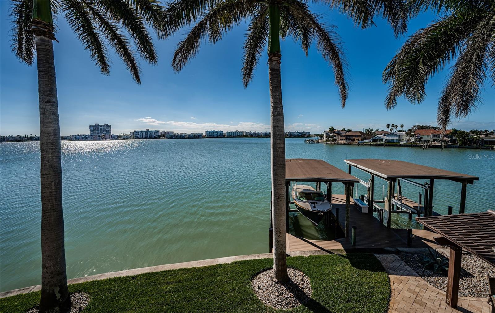 7800 9TH Ave ST PETERSBURG, FL 33707