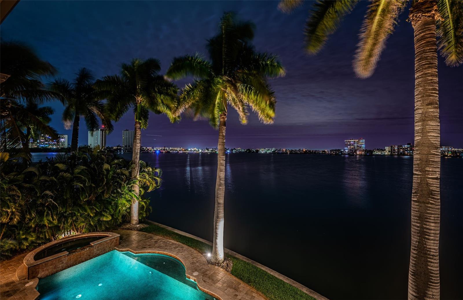 7800 9TH Ave ST PETERSBURG, FL 33707