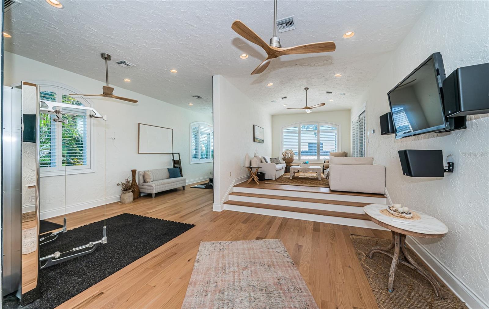 7800 9TH Ave ST PETERSBURG, FL 33707