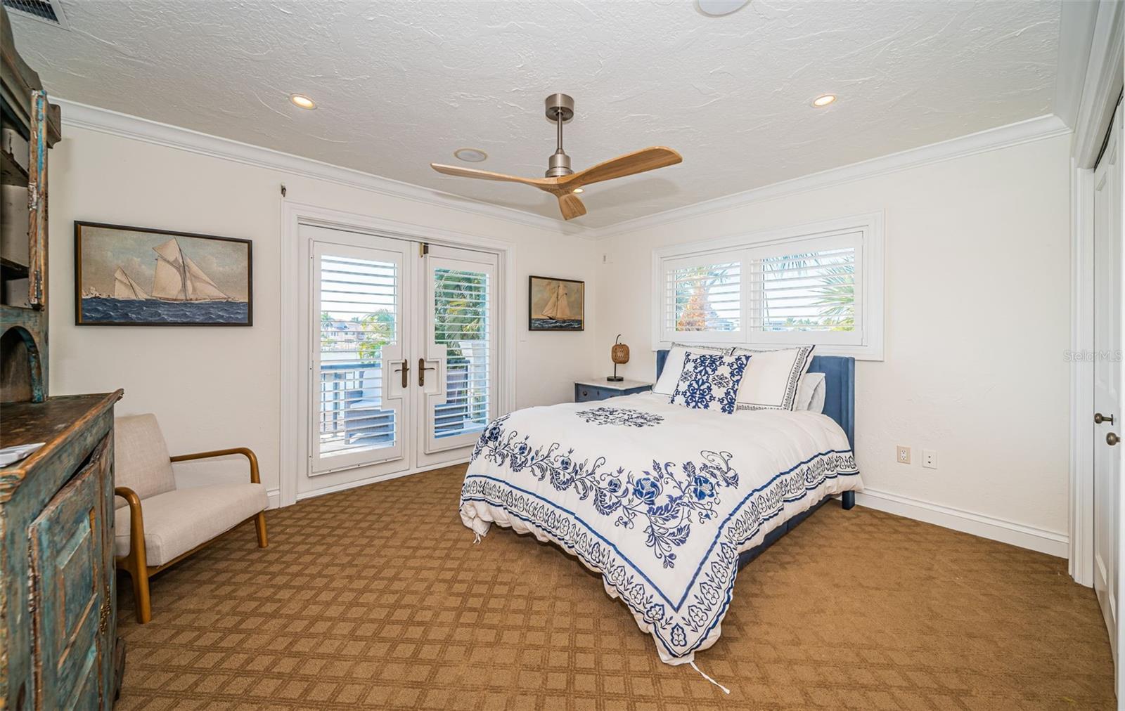 7800 9TH Ave ST PETERSBURG, FL 33707