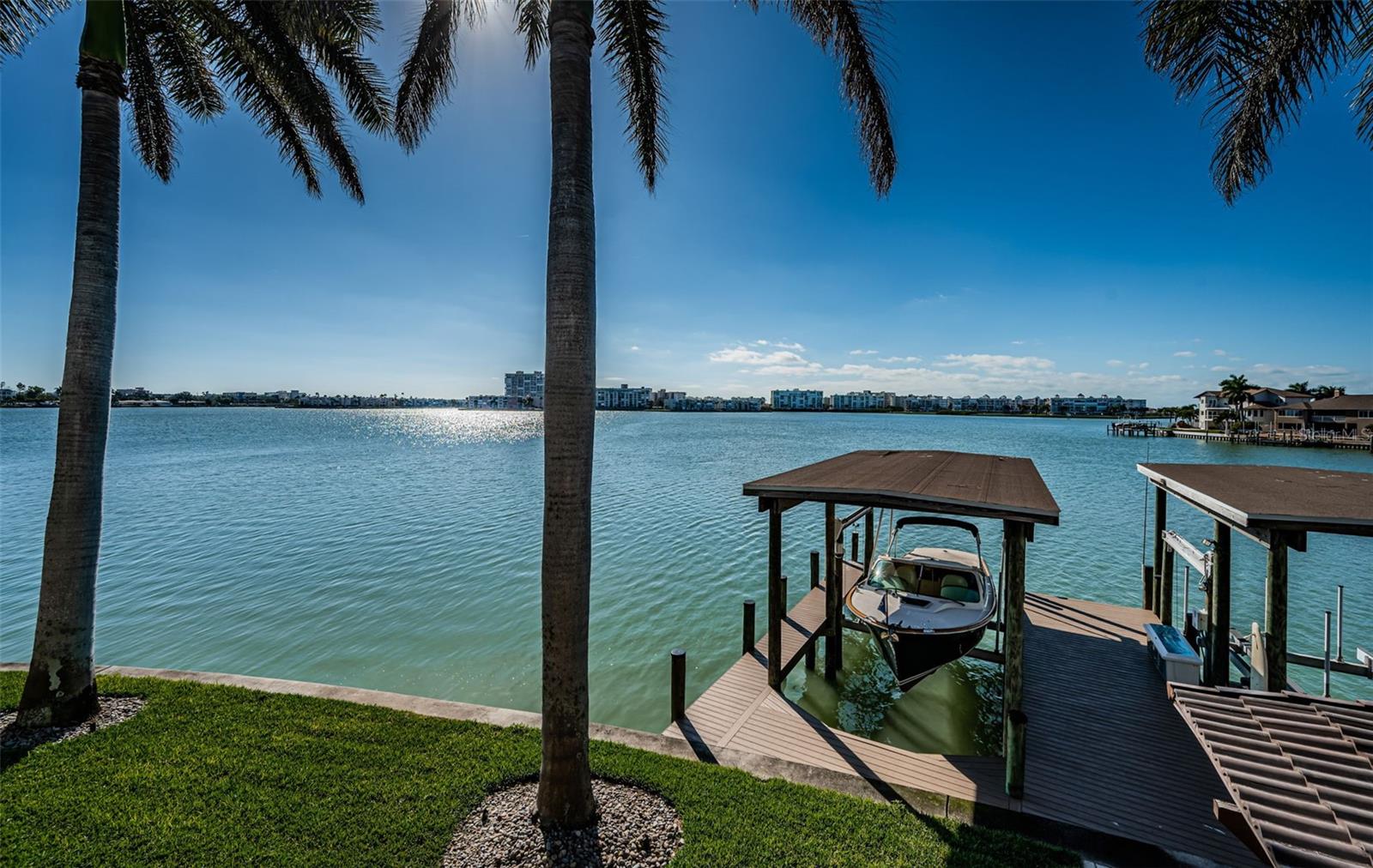 7800 9TH Ave ST PETERSBURG, FL 33707