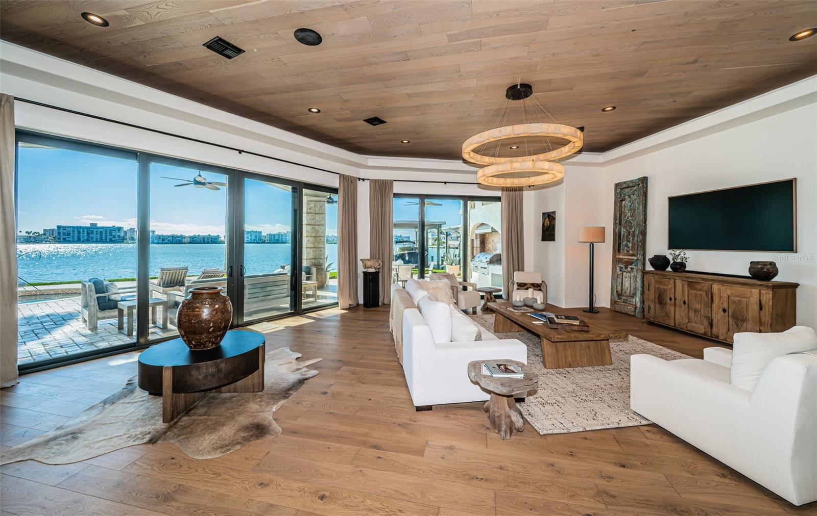 7800 9TH Ave ST PETERSBURG, FL 33707