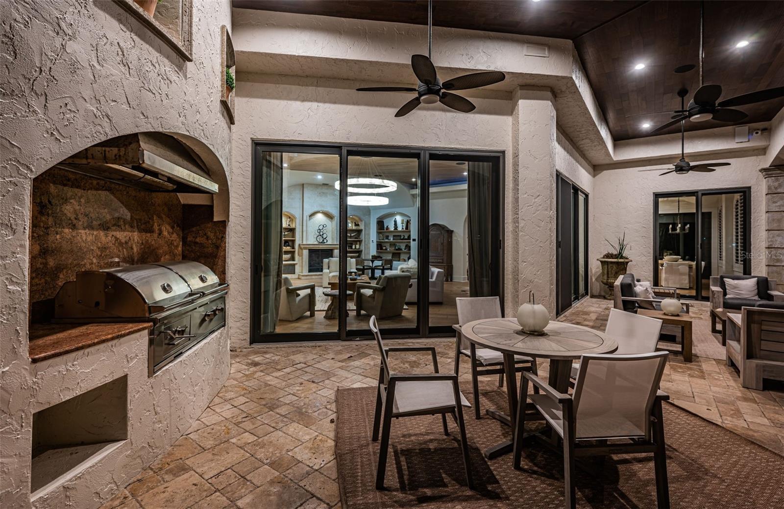 7800 9TH Ave ST PETERSBURG, FL 33707