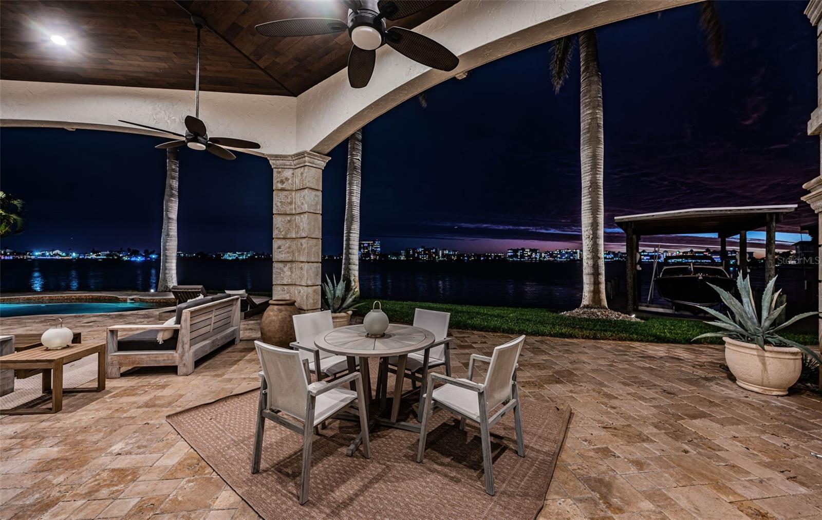 7800 9TH Ave ST PETERSBURG, FL 33707