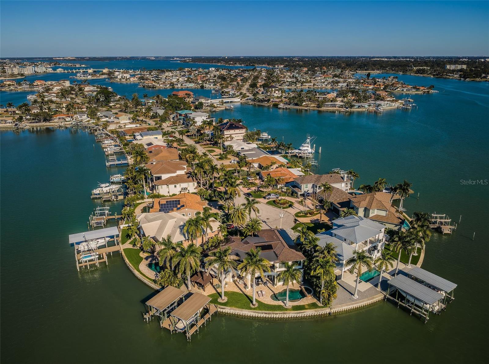 7800 9TH Ave ST PETERSBURG, FL 33707