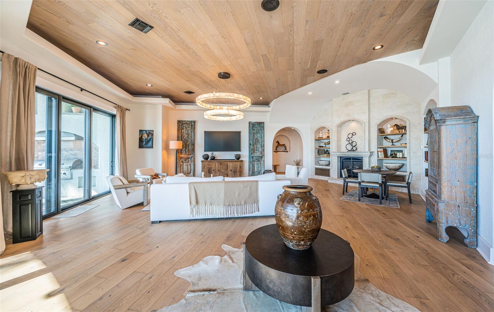 7800 9TH Ave ST PETERSBURG, FL 33707