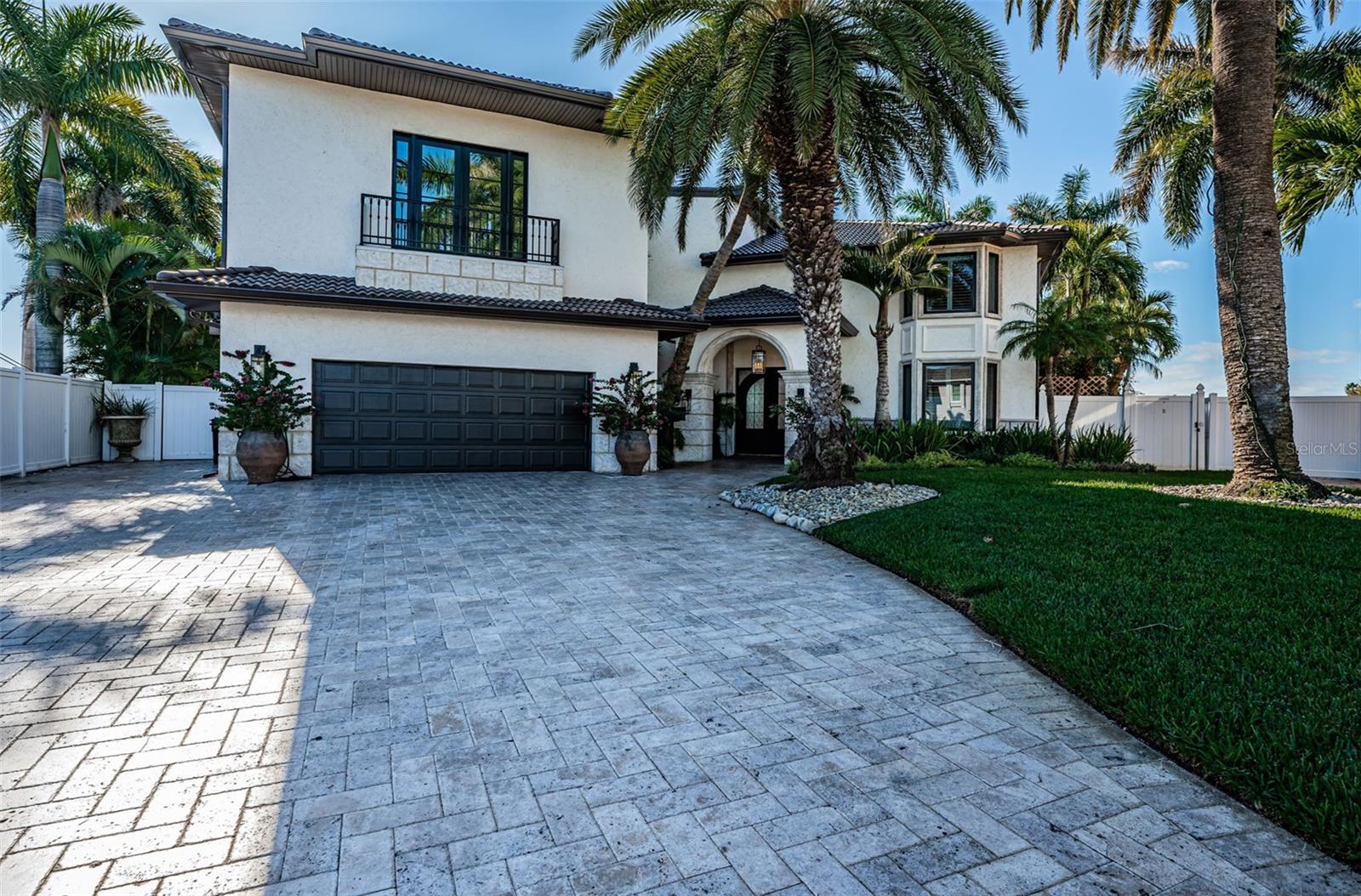 7800 9TH Ave ST PETERSBURG, FL 33707