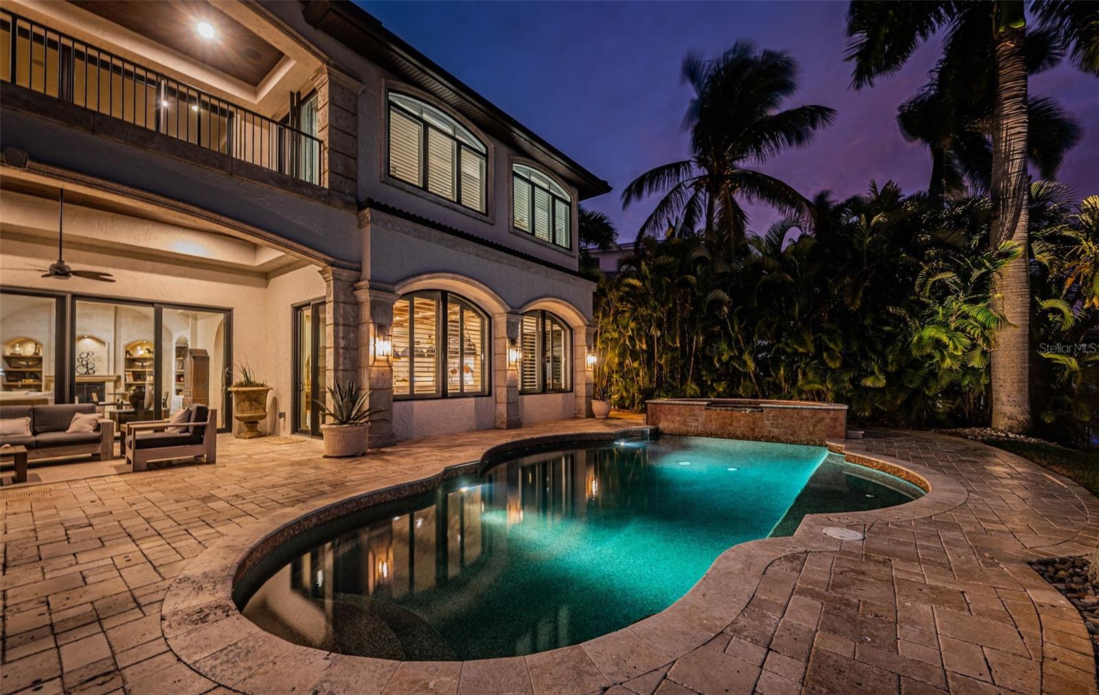 7800 9TH Ave ST PETERSBURG, FL 33707