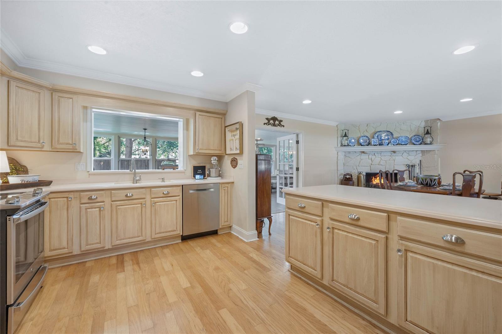 3015 DAWLEY Ave ORLANDO, FL 32806