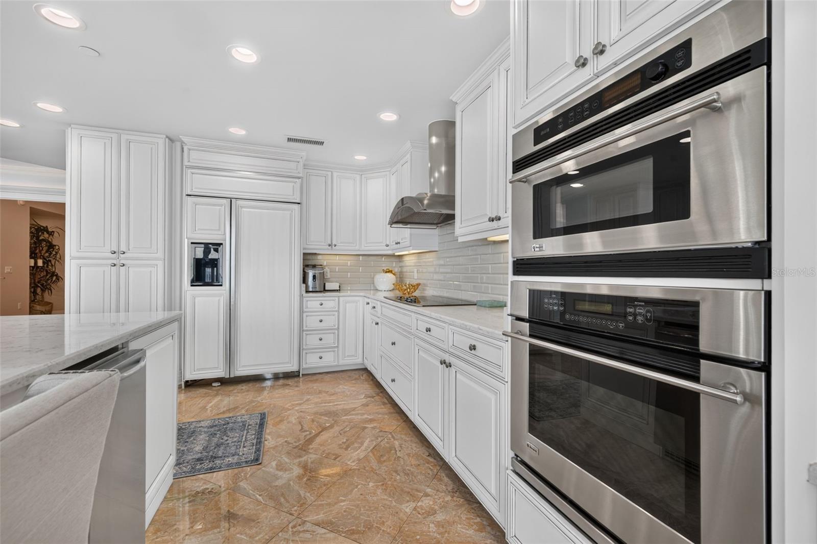 400 Bch Dr #1004 ST PETERSBURG, FL 33701