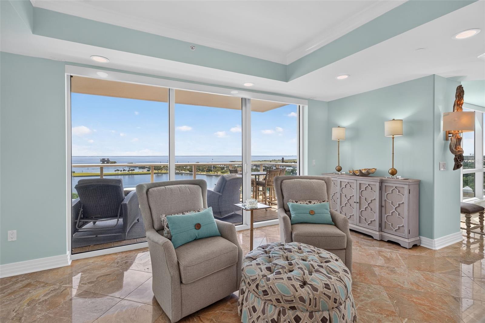 400 Bch Dr #1004 ST PETERSBURG, FL 33701