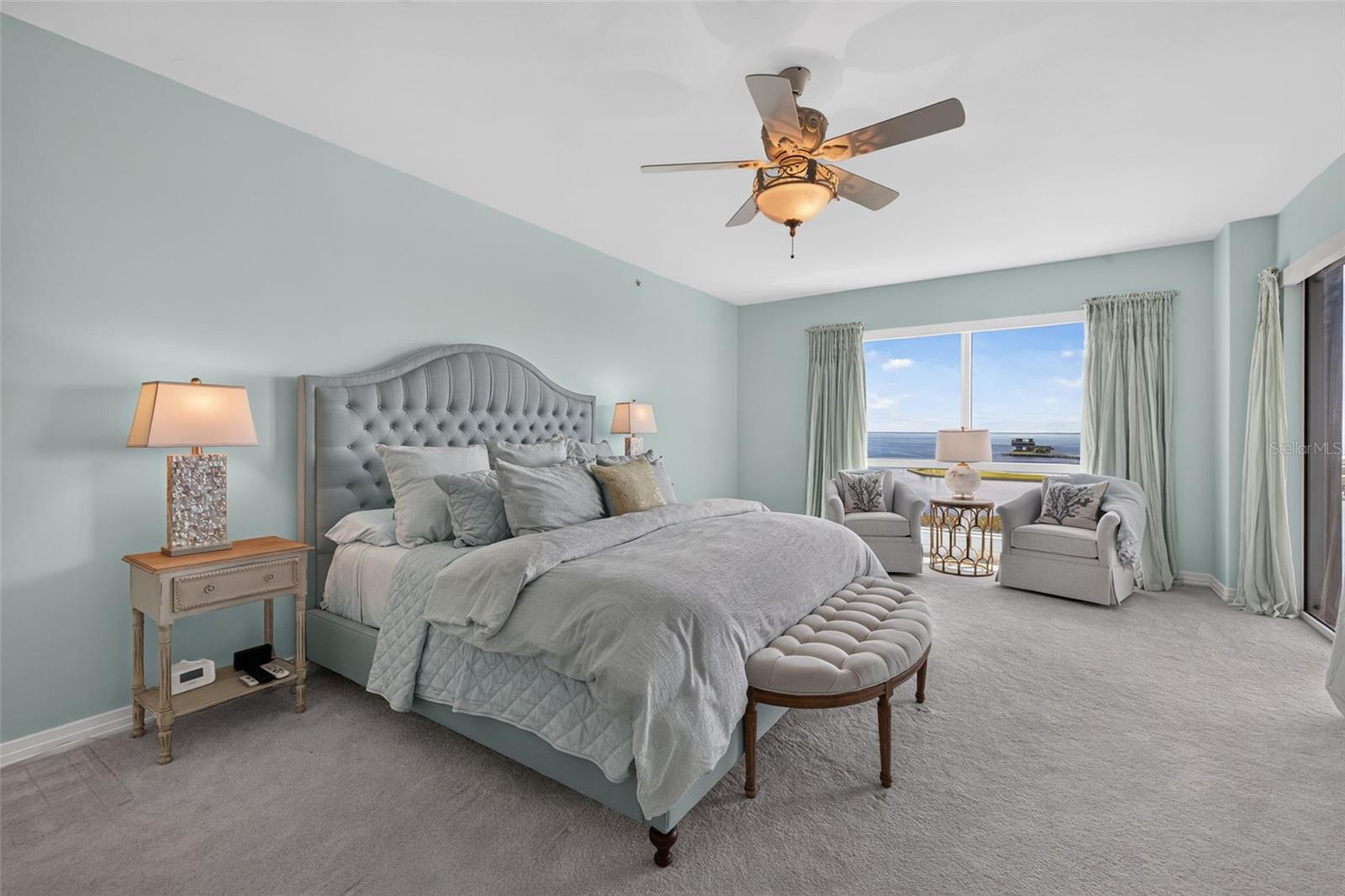 400 Bch Dr #1004 ST PETERSBURG, FL 33701