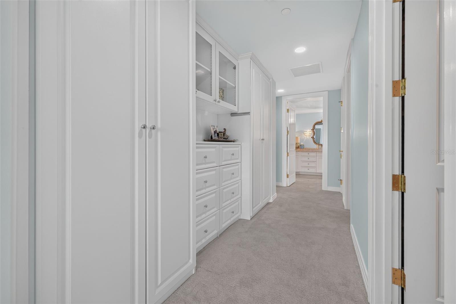 400 Bch Dr #1004 ST PETERSBURG, FL 33701