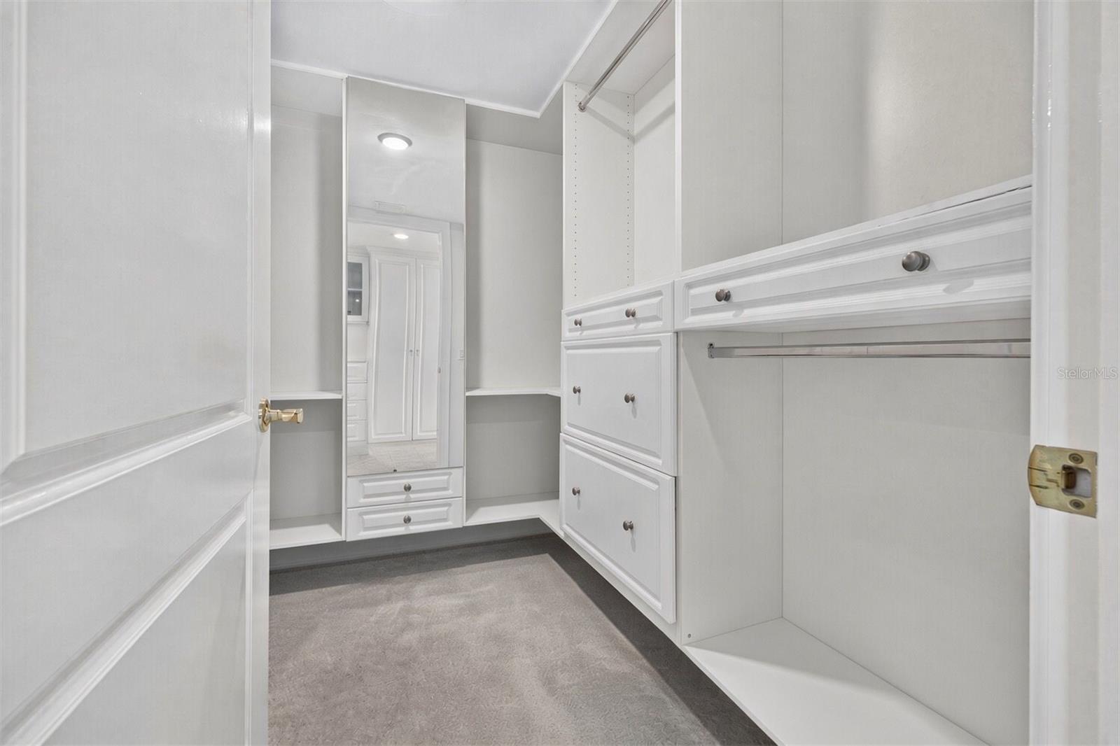 400 Bch Dr #1004 ST PETERSBURG, FL 33701