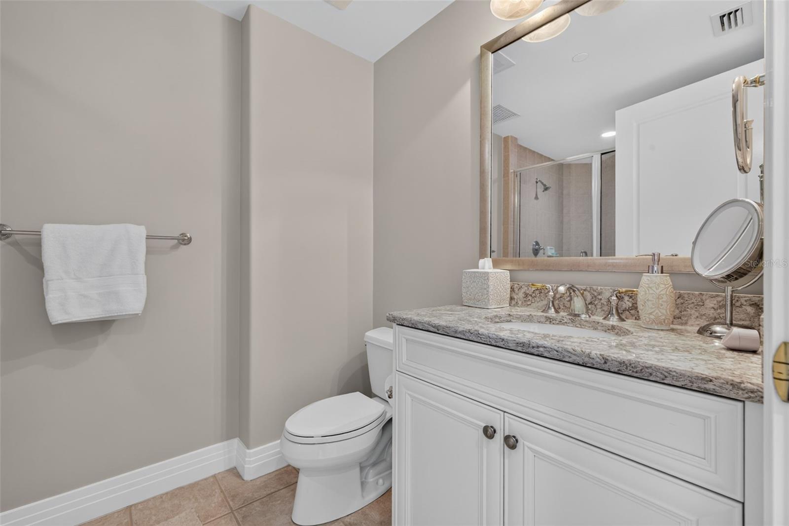 400 Bch Dr #1004 ST PETERSBURG, FL 33701