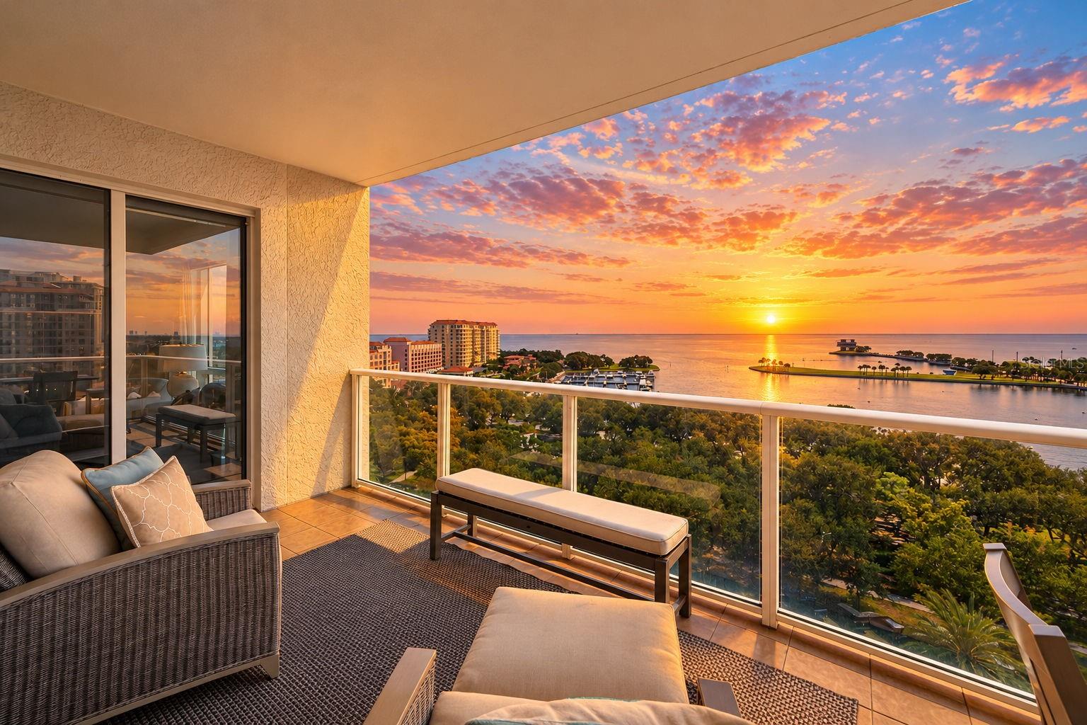 400 Bch Dr #1004 ST PETERSBURG, FL 33701