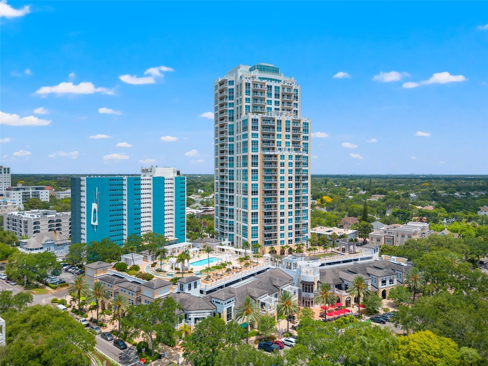 400 Bch Dr #1004 ST PETERSBURG, FL 33701