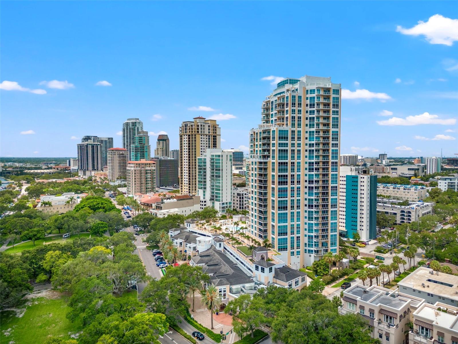400 Bch Dr #1004 ST PETERSBURG, FL 33701