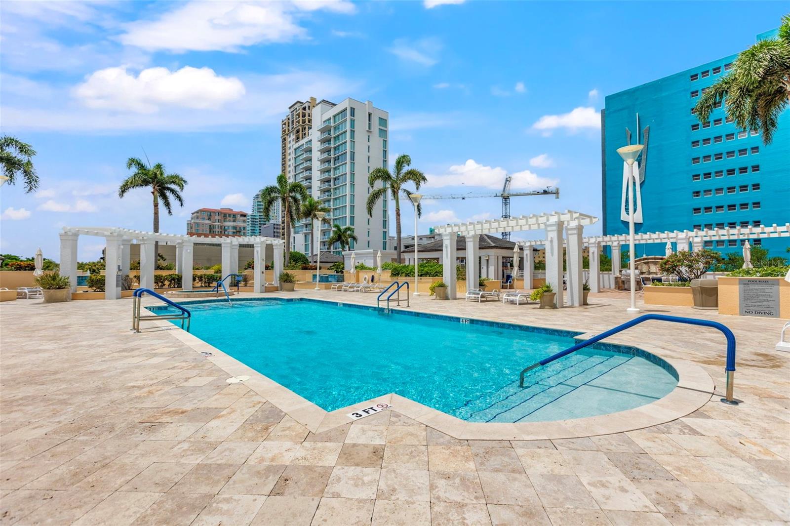400 Bch Dr #1004 ST PETERSBURG, FL 33701