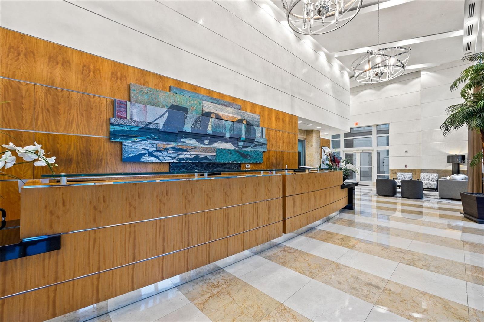 400 Bch Dr #1004 ST PETERSBURG, FL 33701