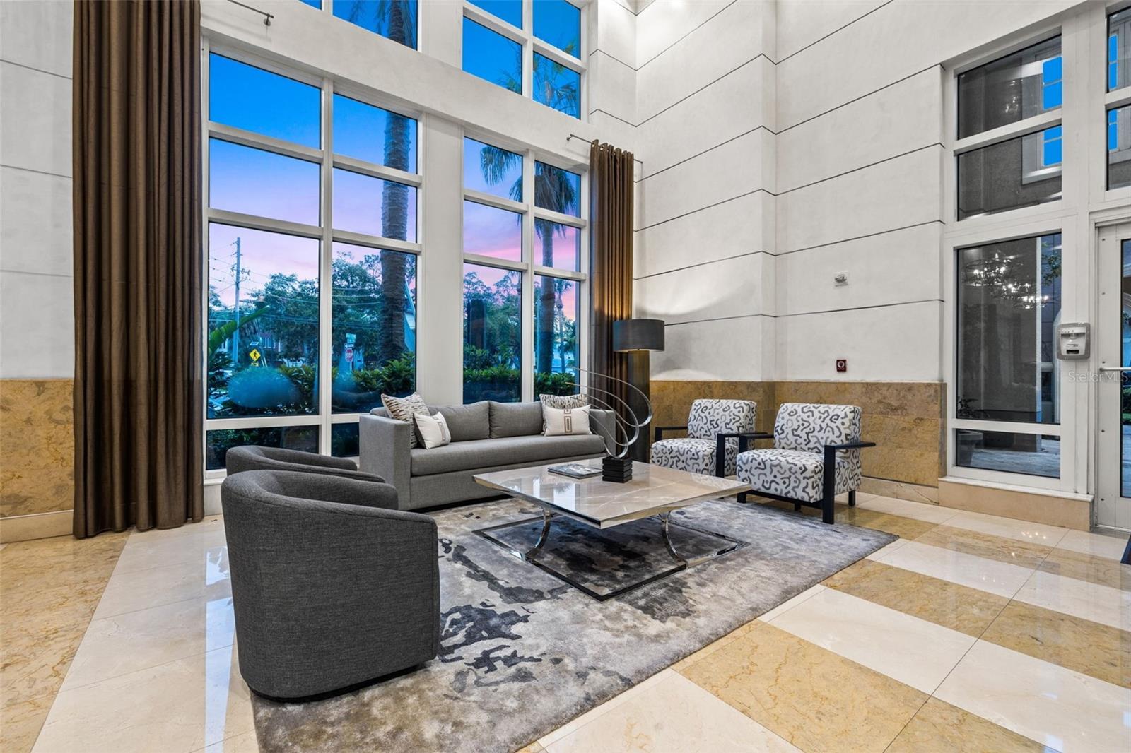 400 Bch Dr #1004 ST PETERSBURG, FL 33701
