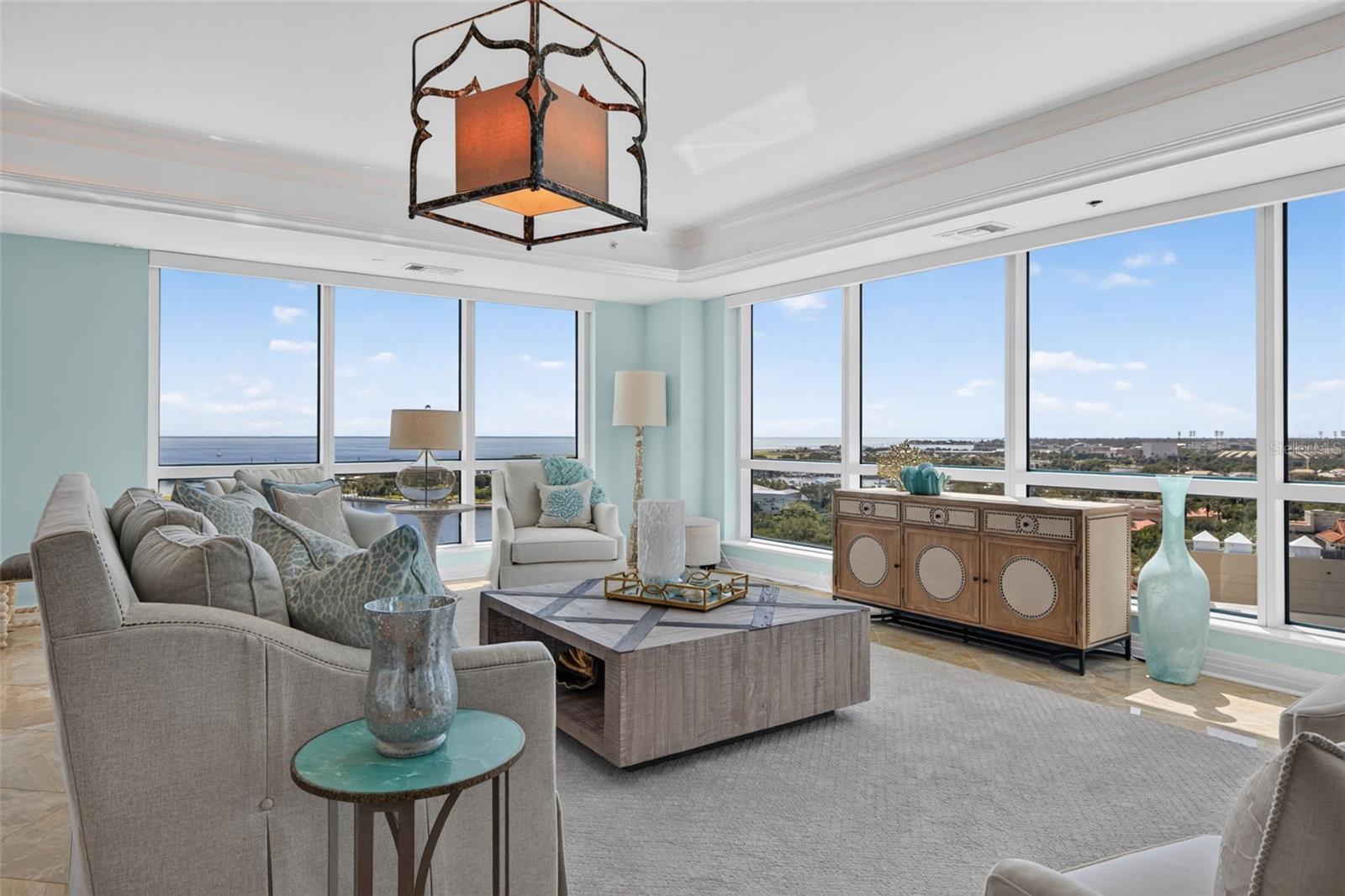 400 Bch Dr #1004 ST PETERSBURG, FL 33701
