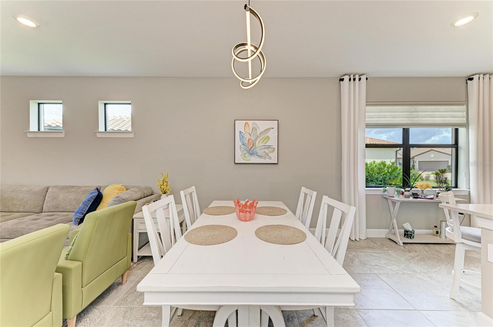 7575 SUMMERLAND Cv LAKEWOOD RANCH, FL 34202