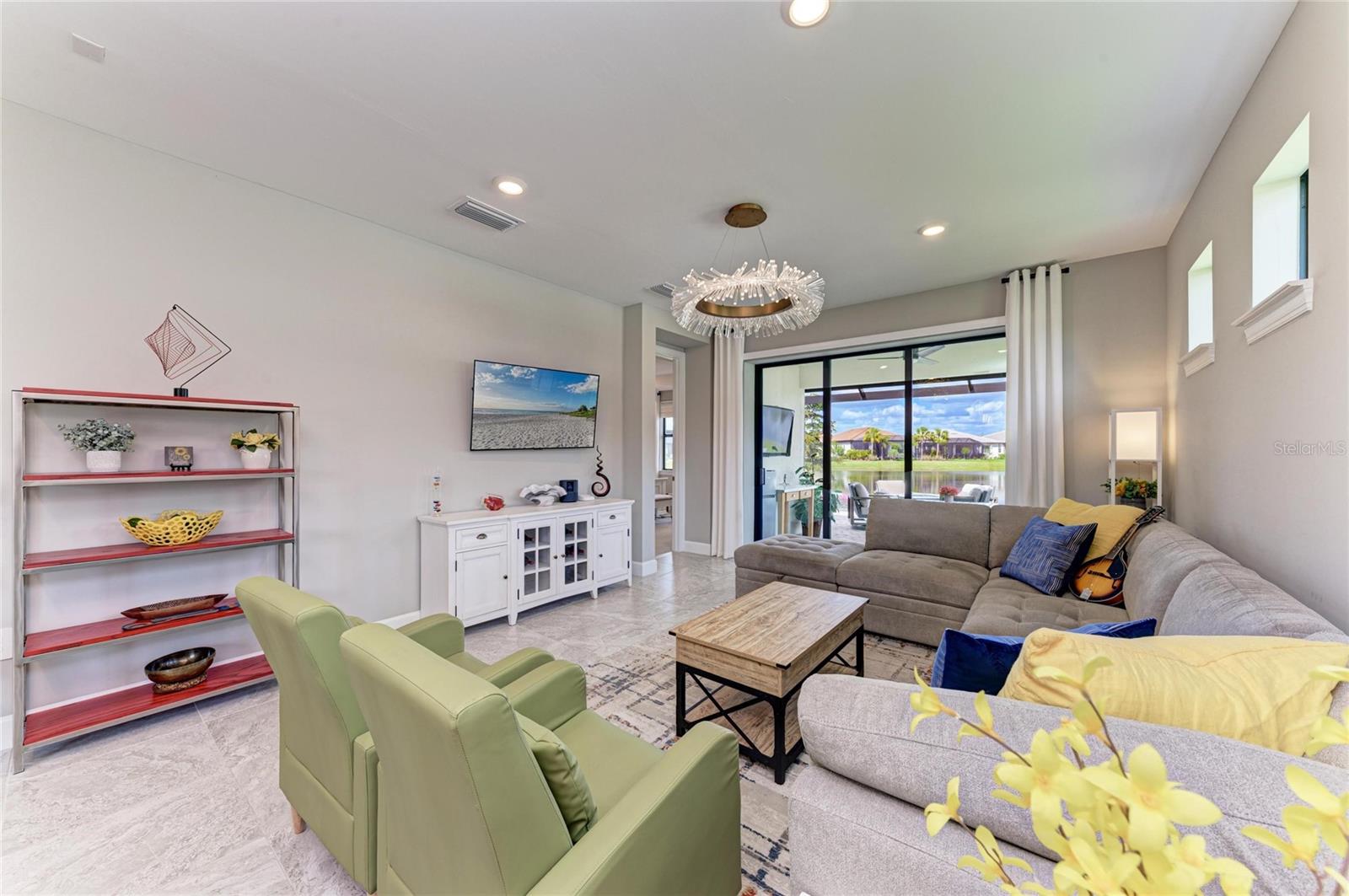 7575 SUMMERLAND Cv LAKEWOOD RANCH, FL 34202